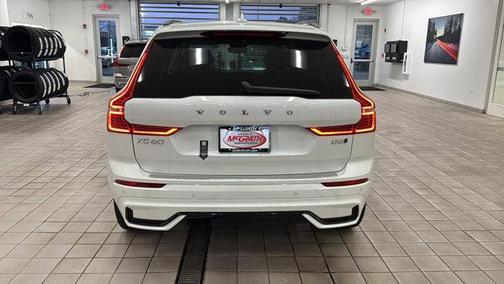2025 Volvo XC60 B5 Plus