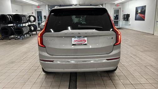 2025 Volvo XC90 B5 Core