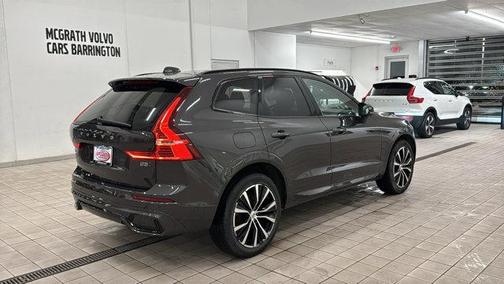 2025 Volvo XC60 B5 Plus