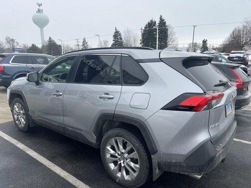 2019 Toyota RAV4 XLE Premium