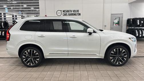 2025 Volvo XC90 Plug-In Hybrid T8 Plus 7-Seater