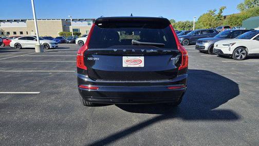 2023 Volvo XC90 B5 Core