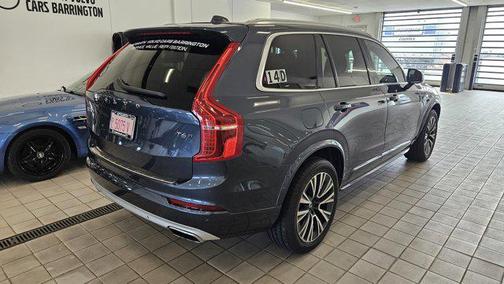 2020 Volvo XC90 T6 Momentum