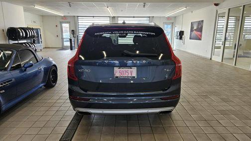2020 Volvo XC90 T6 Momentum