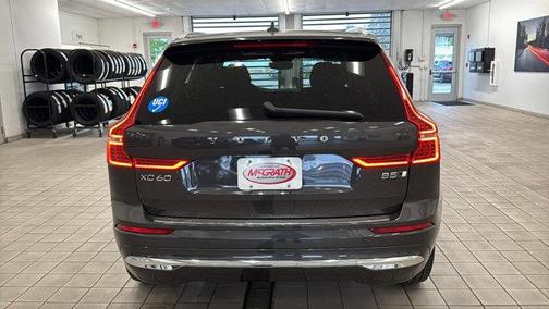 Platinum Grey Metallic 2023 Volvo XC60 B5 Plus Bright Theme