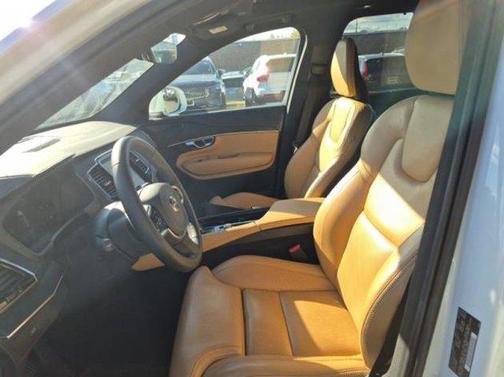 2023 Volvo XC90 B6 Ultimate 7-Seater