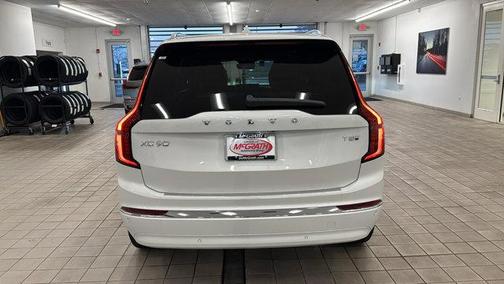 2025 Volvo XC90 Plug-In Hybrid T8 Plus 7-Seater