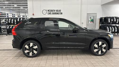 2025 Volvo XC60 Plug-In Hybrid T8 Plus