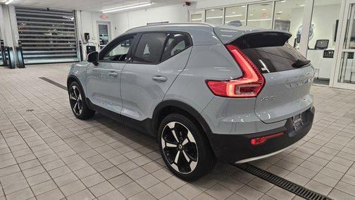 2019 Volvo XC40 T5 Momentum