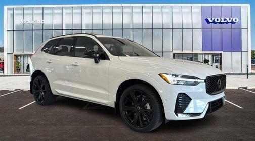 2026 Volvo XC60 B5 Ultra Black Edition