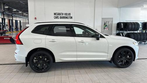 2026 Volvo XC60 B5 Ultra Black Edition