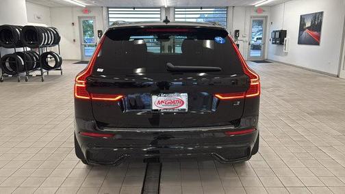 2024 Volvo XC60 Recharge Plug-In Hybrid T8 Ultimate Black Edition