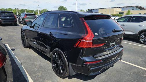 2024 Volvo XC60 Recharge Plug-In Hybrid T8 Ultimate Black Edition