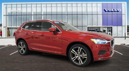 2018 Volvo XC60 T5 Momentum