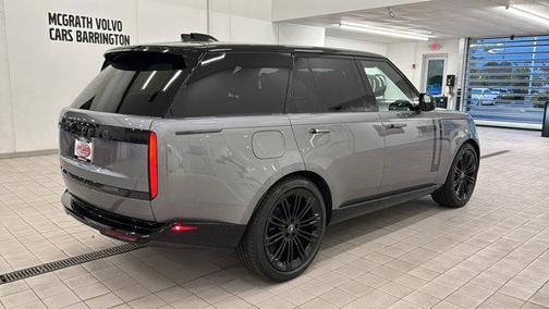 2025 Land Rover Range Rover P400 SE