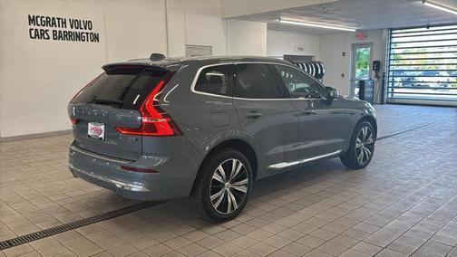 Thunder Grey Metallic 2023 Volvo XC60 B5 Plus Bright Theme