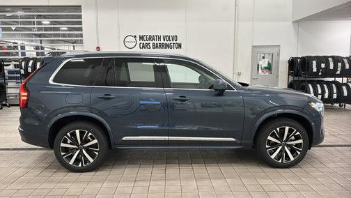 2025 Volvo XC90 B6 Core