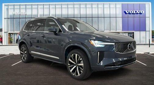 2025 Volvo XC90 B6 Core