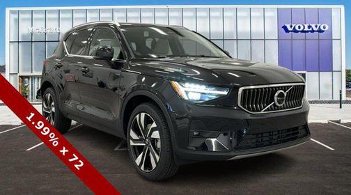 2025 Volvo XC40 Plus Bright Theme