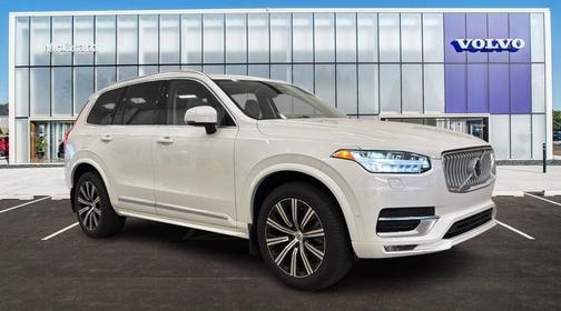Crystal White Metallic 2025 Volvo XC90 B6 Plus 7-Seater