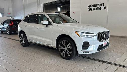 2023 Volvo XC60 B5 Ultimate Bright Theme
