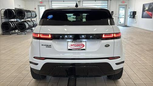 Yulong White Metallic 2020 Land Rover Range Rover Evoque SE