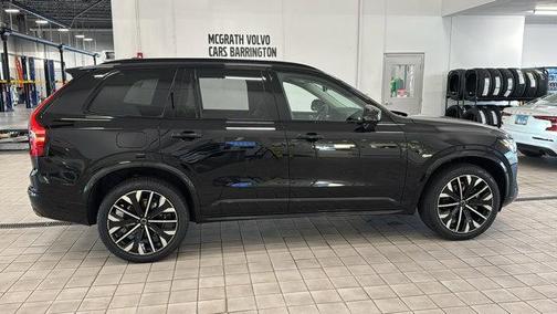2026 Volvo XC90 B6 Ultra Dark Theme 6-Seater
