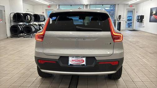 Silver Dawn Metallic 2025 Volvo XC40 B5 Plus Bright Theme