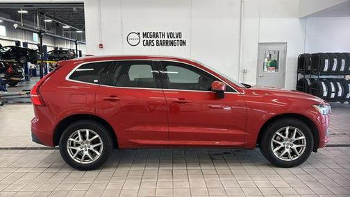 2021 Volvo XC60 T5 Momentum