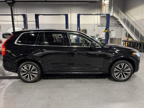 2020 Volvo XC90 T5 Momentum