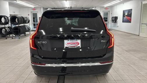 2026 Volvo XC90 B6 Ultra 7-Seater