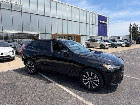 Onyx Black Metallic 2025 Volvo XC60 B5 Core
