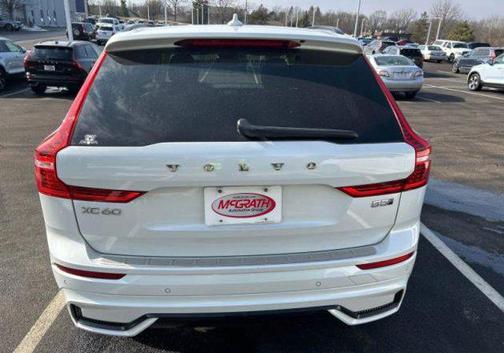 2023 Volvo XC60 B5 Plus Dark Theme