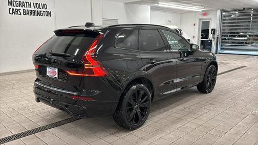 2026 Volvo XC60 B5 Ultra Black Edition