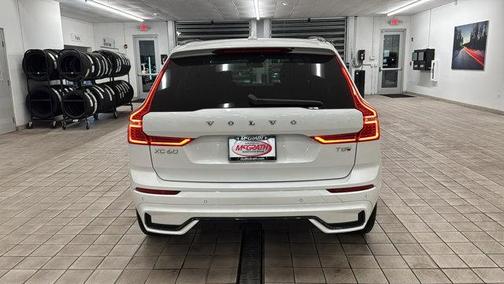 2025 Volvo XC60 Plug-In Hybrid T8 Core