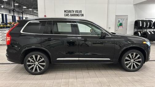 2023 Volvo XC90 B5 Plus