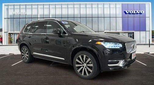 2023 Volvo XC90 B5 Plus
