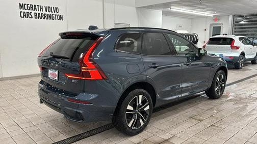 2026 Volvo XC60 B5 Plus