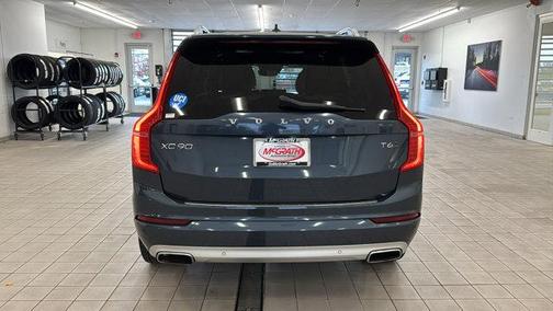2018 Volvo XC90 T6 Momentum