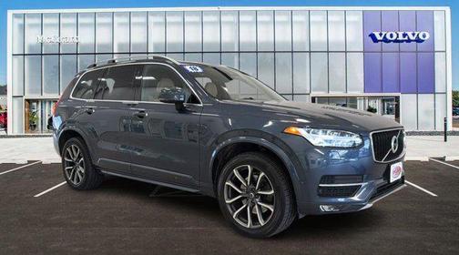 2018 Volvo XC90 T6 Momentum