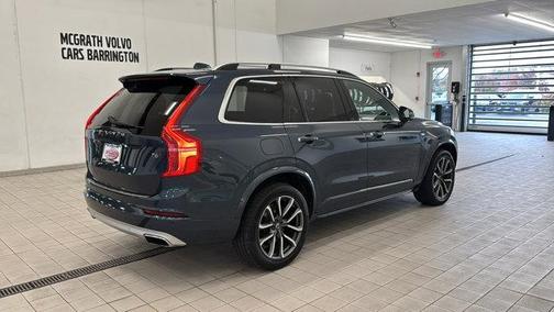2018 Volvo XC90 T6 Momentum