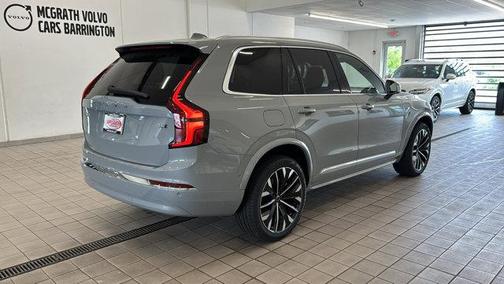 2025 Volvo XC90 B6 Plus 7-Seater