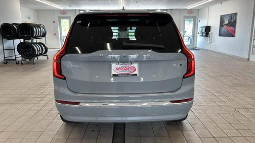 2025 Volvo XC90 B6 Plus 7-Seater