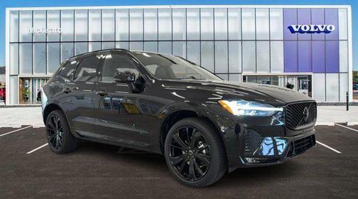 Onyx Black Metallic 2026 Volvo XC60 B5 Ultra Black Edition