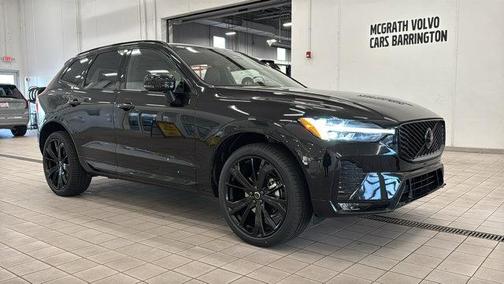 Onyx Black Metallic 2026 Volvo XC60 B5 Ultra Black Edition