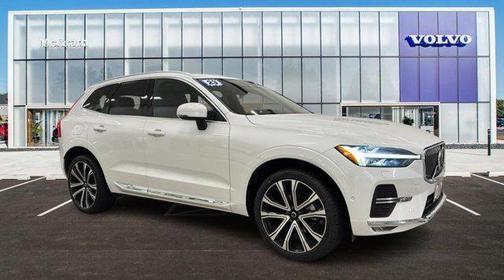 2023 Volvo XC60 B5 Ultimate Bright Theme