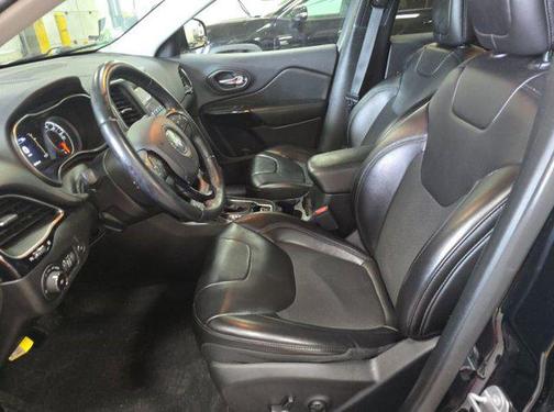 2019 Jeep Cherokee Altitude