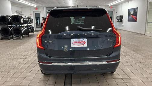 2025 Volvo XC90 B6 Plus 7-Seater