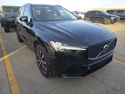 2025 Volvo XC60 B5 Core