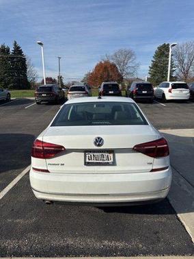 2017 Volkswagen Passat 1.8T SE